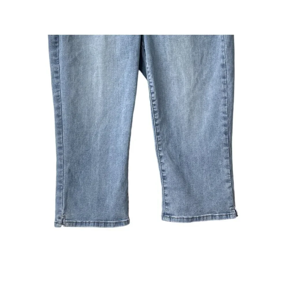 NYDJ Curves 360‎ Cropped Jeans Size 10P High Rise Light Wash Slim Straight